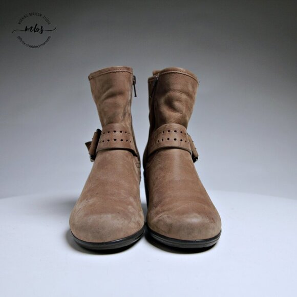 Ecco Leann Buckle Matte Leather Heeled Ankle Boots - Picture 3 of 15